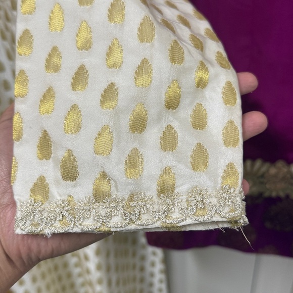 NWT designers Traditional White and Gold Kurta Set with dark pink Pants - Picture 8 of 14